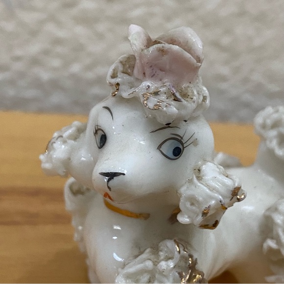 Vintage Porcelain Spaghetti Poodle Mini Figurine - Picture 9 of 10